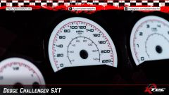 dodge_challenger_sxt_2014_plasmatachoscheiben_beleuchtet