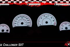 dodge_challenger_sxt_2014_plasmatachoscheiben_beleuchtet_2