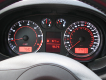 seat_leon_1m_passat_tacho